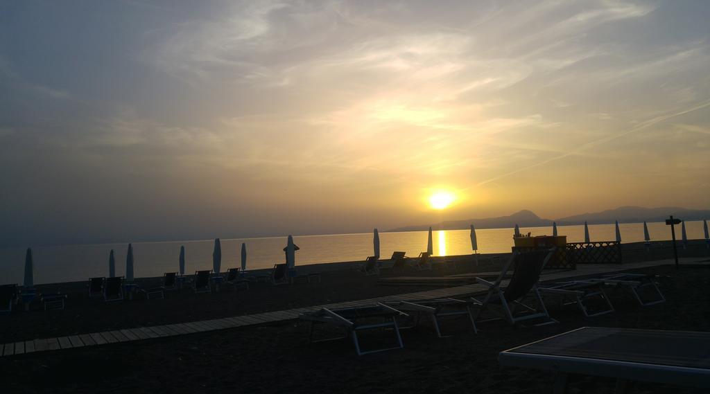 La Corte Delle Rose B&B Praia a Mare Luaran gambar